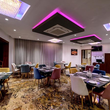 Sundex Hotel Thanjavur Esterno foto