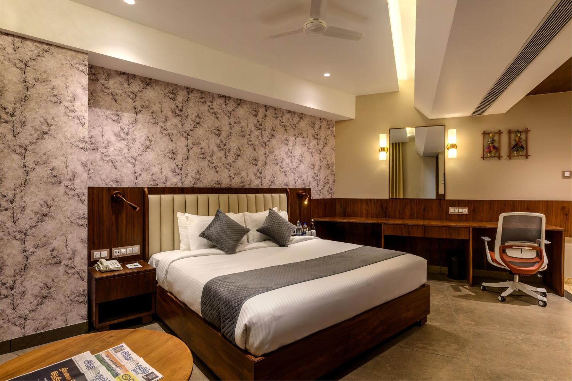 Sundex Hotel Thanjavur Esterno foto