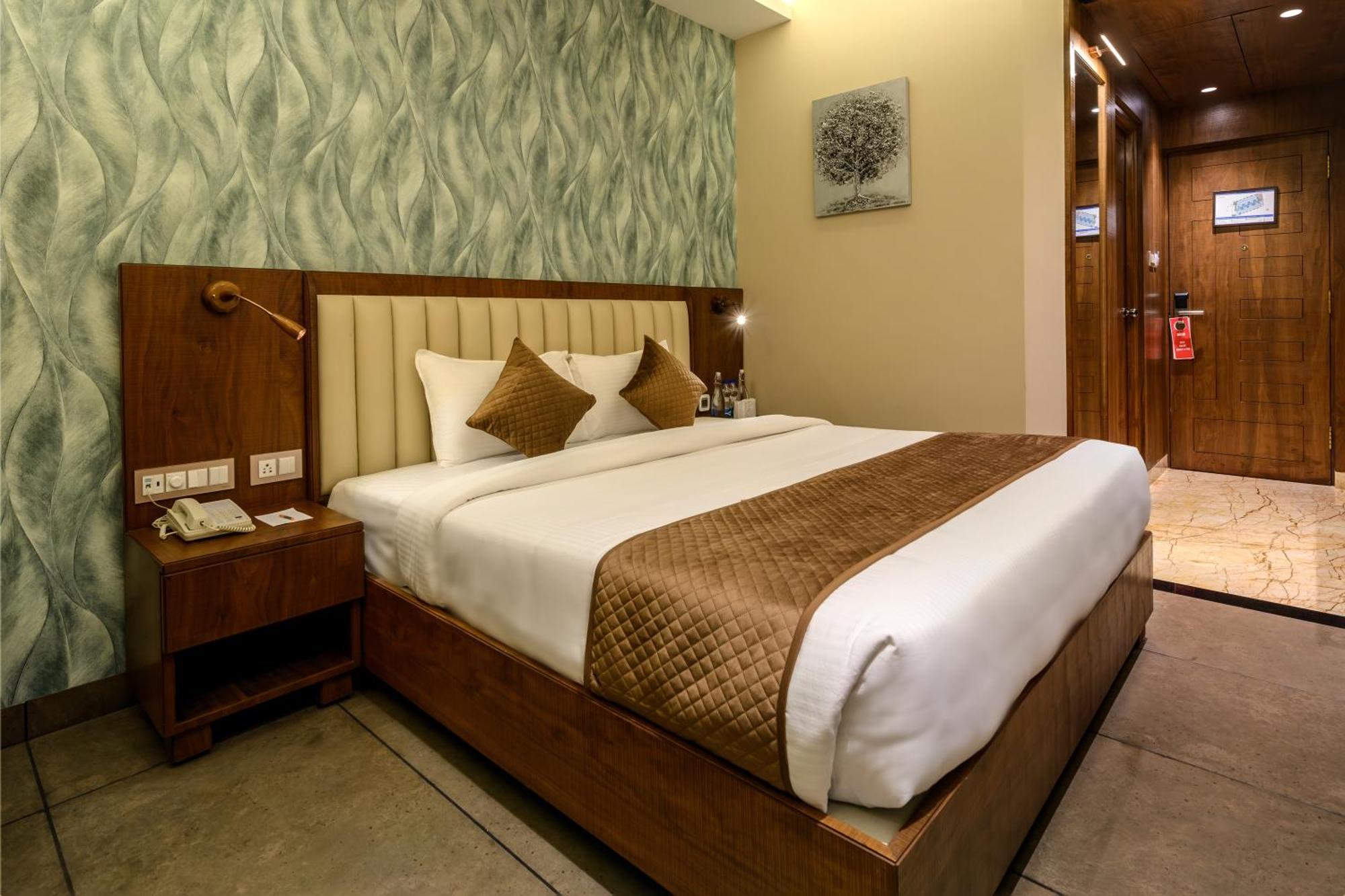 Sundex Hotel Thanjavur Esterno foto