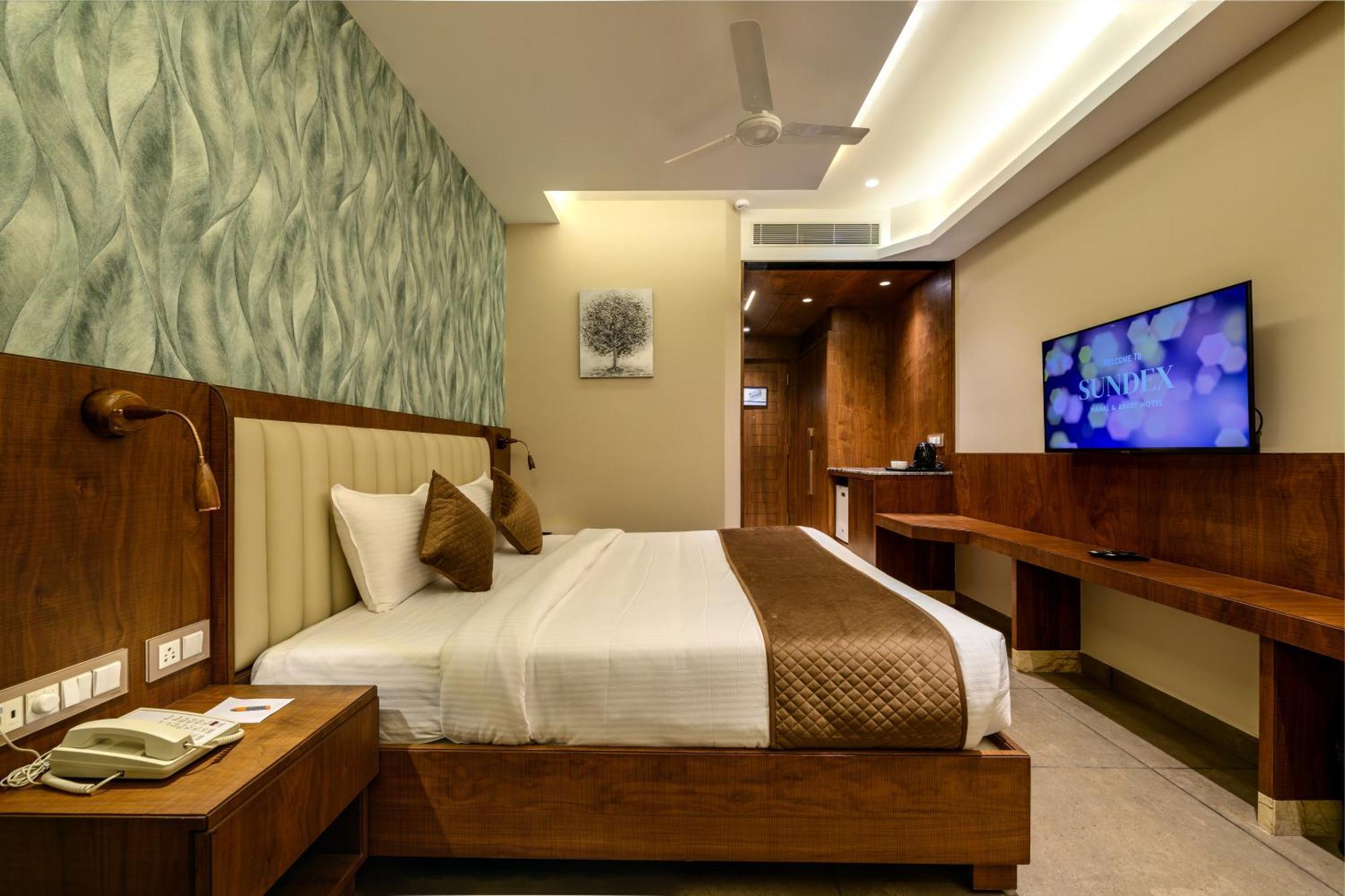 Sundex Hotel Thanjavur Esterno foto