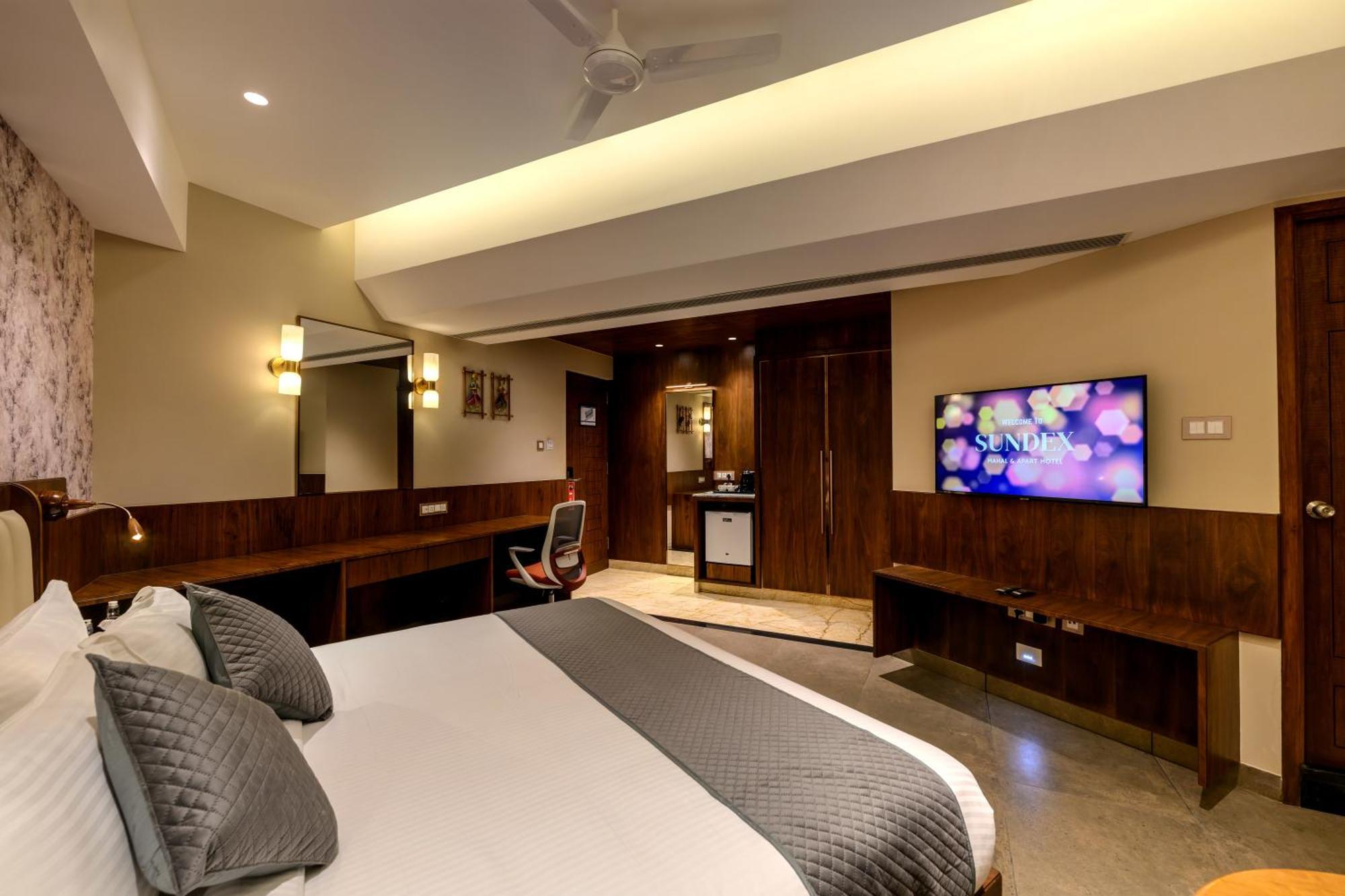 Sundex Hotel Thanjavur Esterno foto